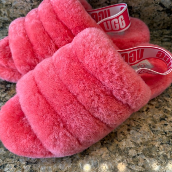 UGG slippers - Picture 5 of 7
